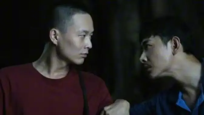 《爱在灰烬中重生》：淬炼人性的浴火凤凰，直面《人性深渊》的救赎与爱